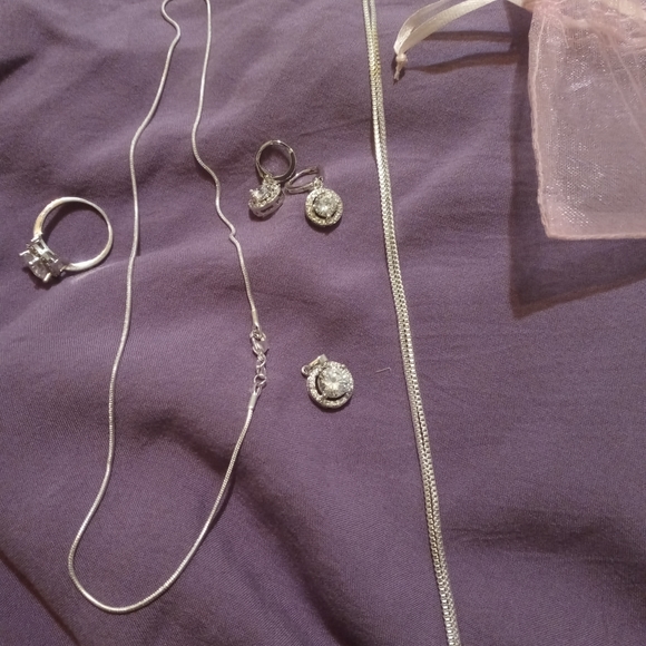 5 piece beautiful sterling silver matching set - Picture 3 of 6